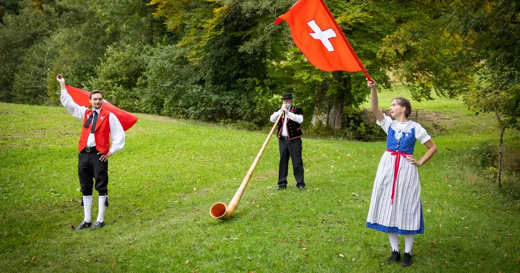 Tydzień Tradycji w Fiesch: Zanurz się w kulturze Szwajcarka